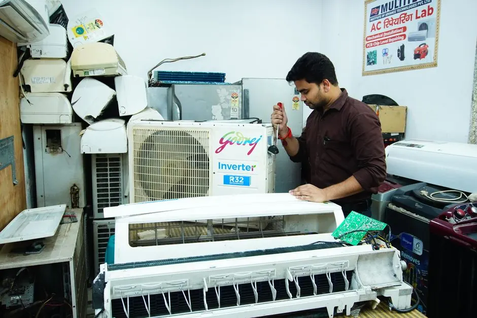 Ductless mini-split repair and service in Naples.